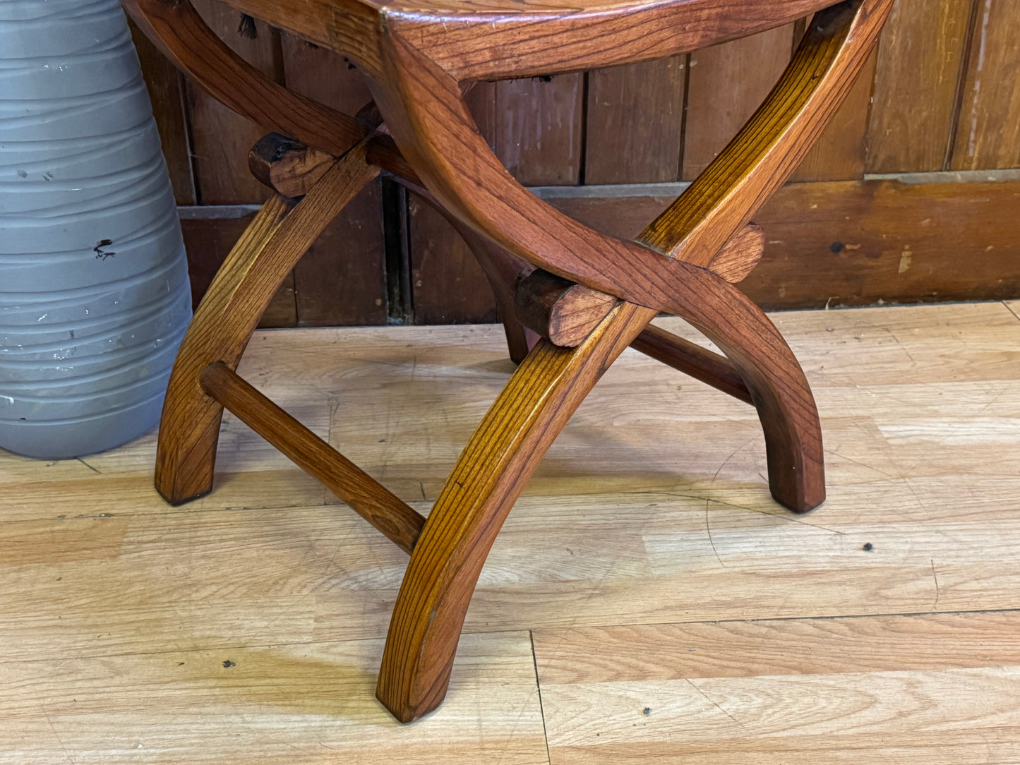 Vintage Chinese Import Horseshoe Chair \ Reproduction Barrelback Arm Chair