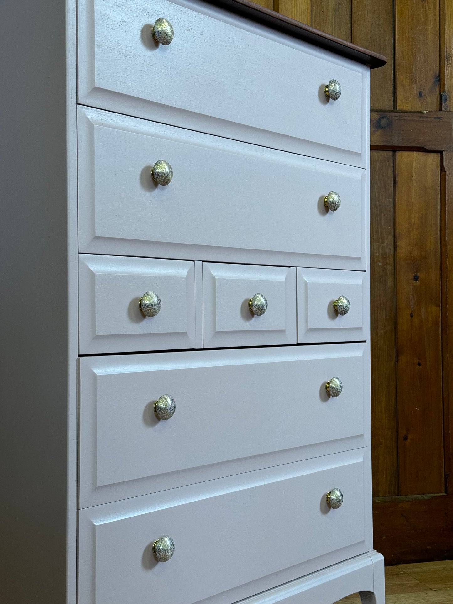 Vintage Pink Stag Minstrel Bedroom Set \ Tallboy Chest of Drawers \ Bedside Tables