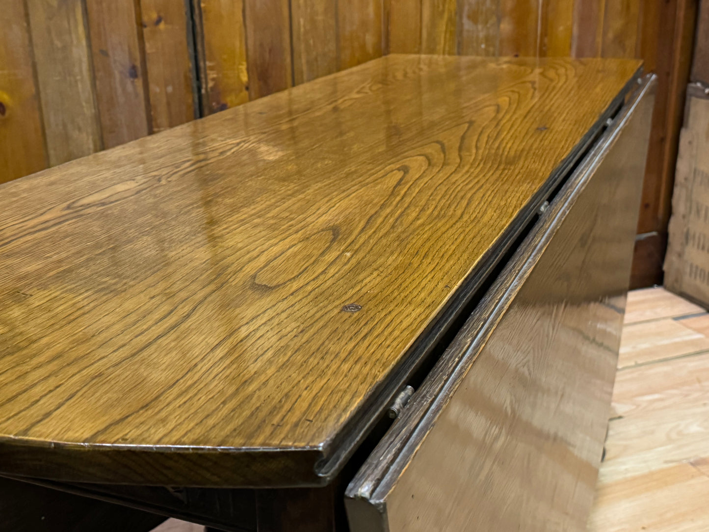 Large Quality Distressed Oak Gate Leg Drop Leaf Table By Titchmarsh and Goodwin