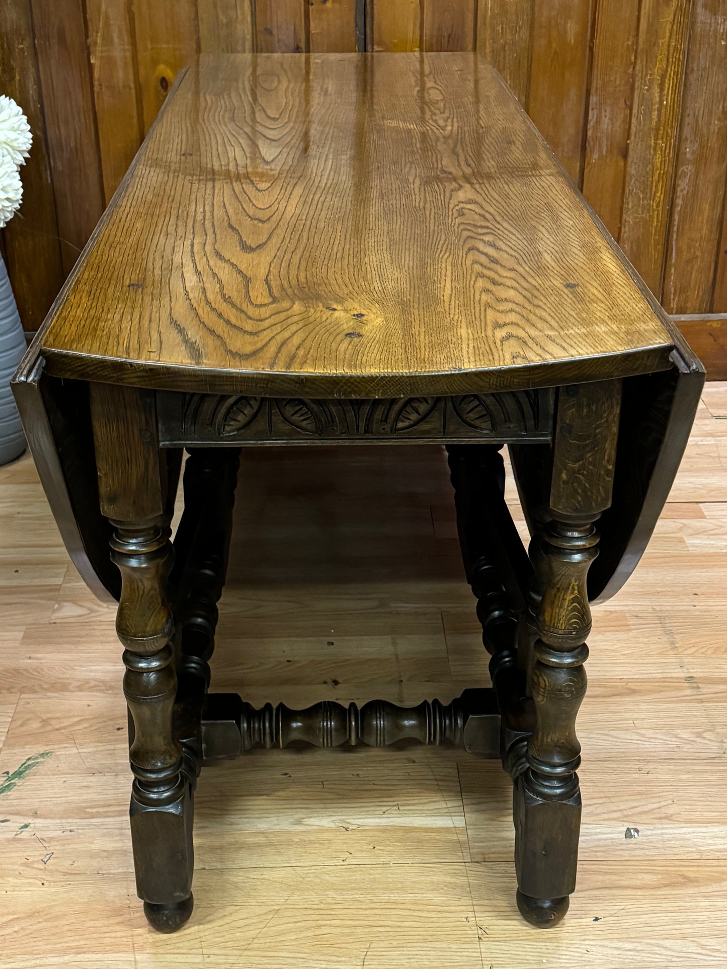 Large Quality Distressed Oak Gate Leg Drop Leaf Table By Titchmarsh and Goodwin