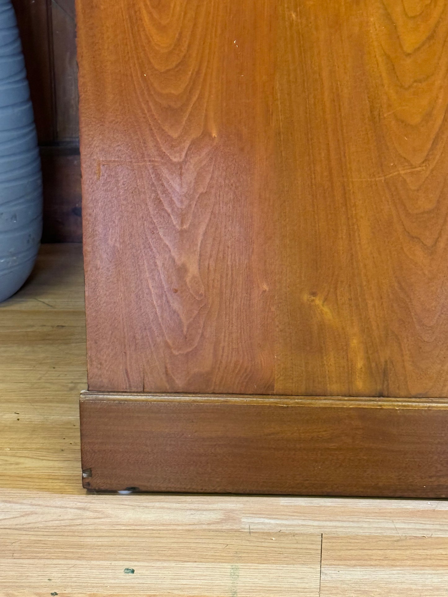 Antique Satinwood Chest of Drawers by Maple & Co \ Edwardian Dressing Table