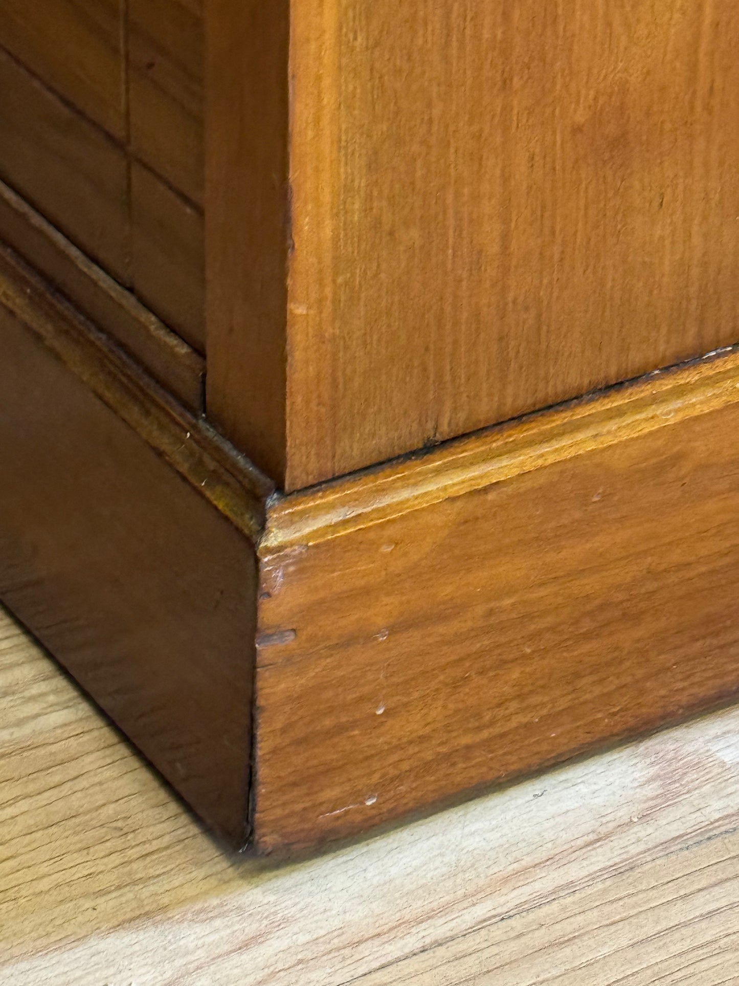 Antique Satinwood Chest of Drawers by Maple & Co \ Edwardian Dressing Table