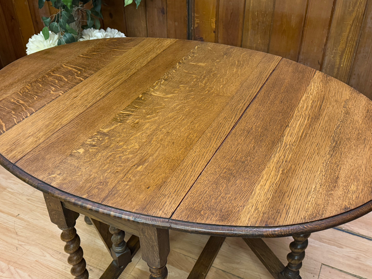 Antique Oak Drop Leaf Dining Table \ Barley Twist  Gate Leg Kitchen Table
