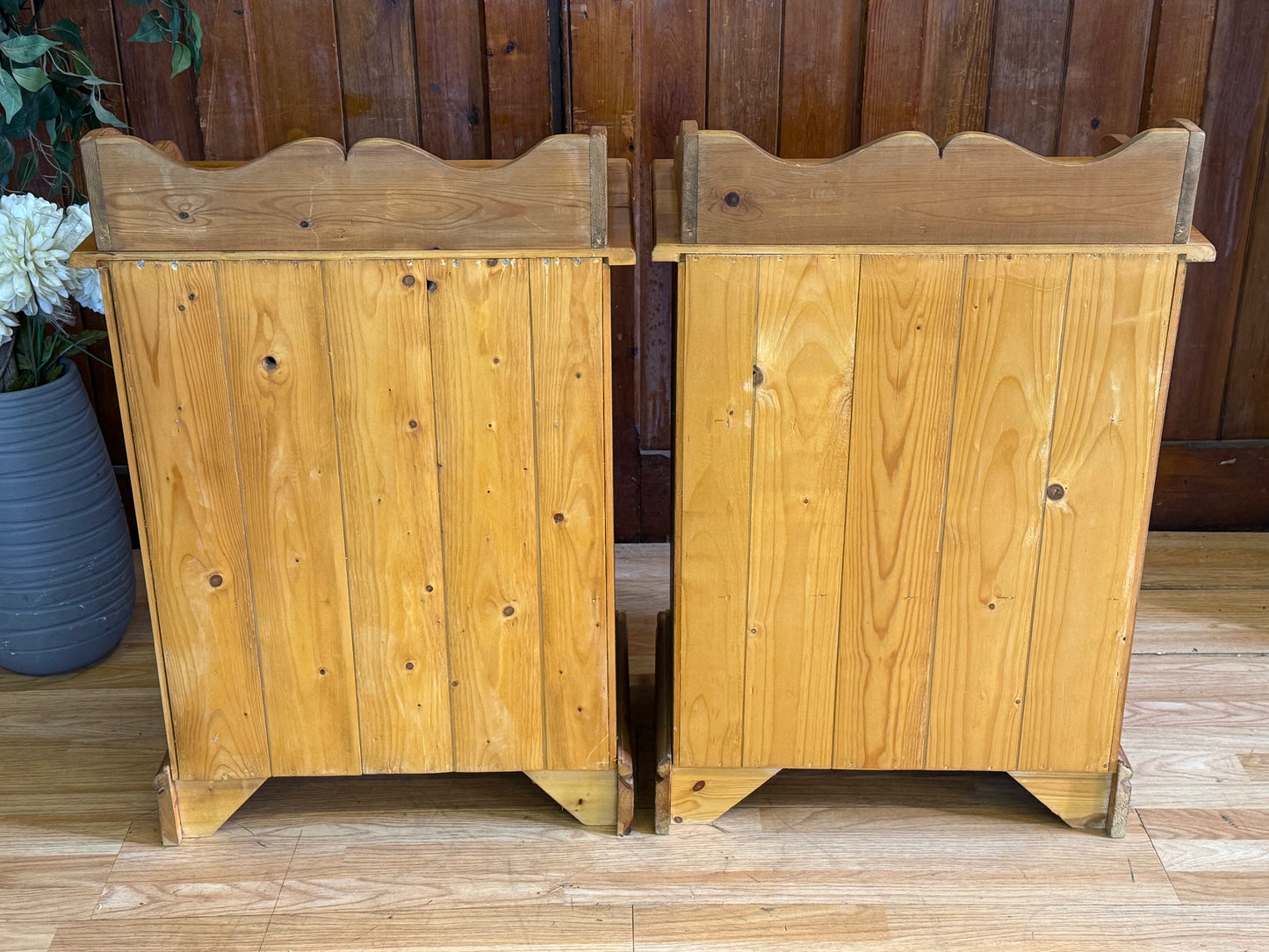 Pair Rustic Farmhouse Pine Bedside Cabinets \ Lamp Side Tables Cupboards