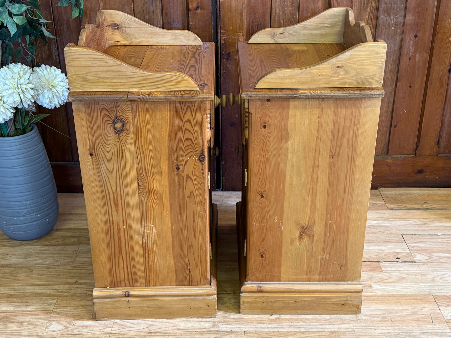 Pair Rustic Farmhouse Pine Bedside Cabinets \ Lamp Side Tables Cupboards