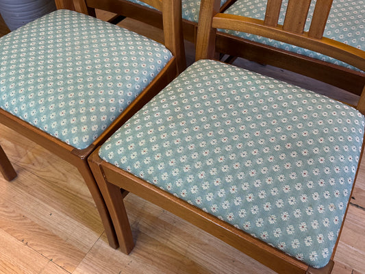 Lovely Set Teak Dining Chairs by Parker Knoll \  Mid Century Kitchen Chairs