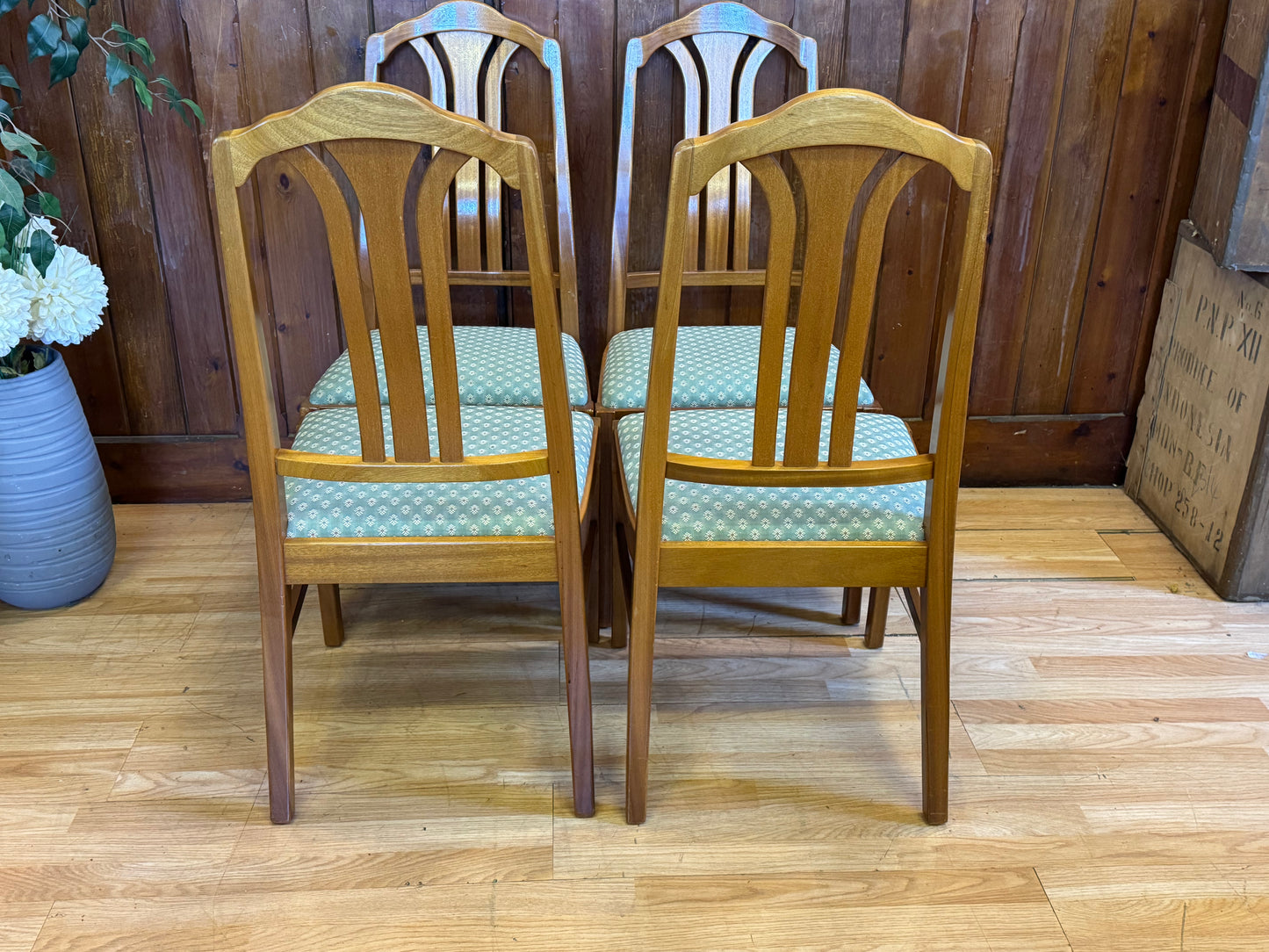 Lovely Set Teak Dining Chairs by Parker Knoll \ Mid Century Kitchen Chairs