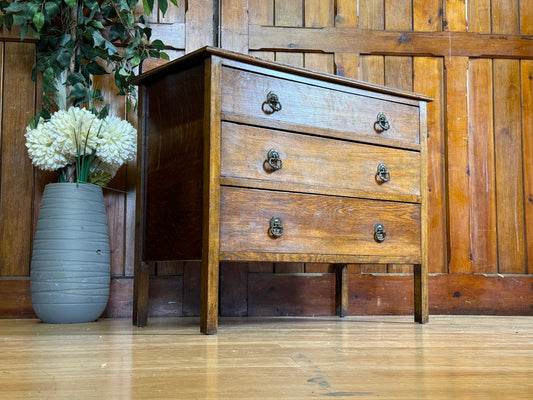Vintage Oak Low Chest of Drawers \ Small Arts and Crafts Sideboard Draws