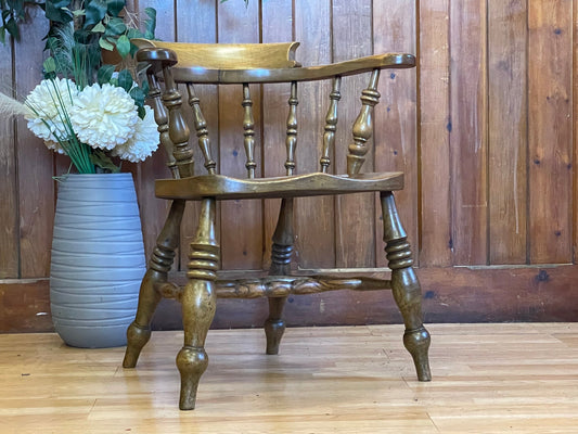 Antique Elm and Ash Smokers Bow Chair \ Victorian Reading Elbow Armchair \ A